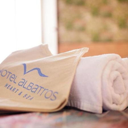 Hotel Albatros Batoumi Extérieur photo