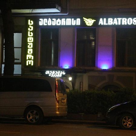 Hotel Albatros Batoumi Extérieur photo