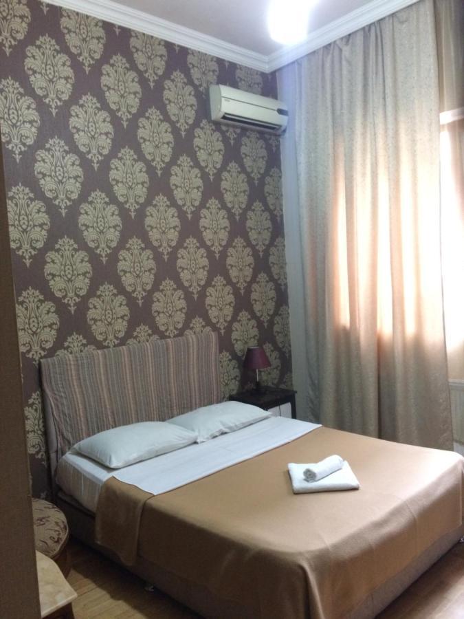 Hotel Albatros Batoumi Extérieur photo