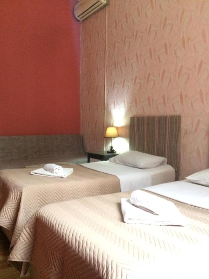 Hotel Albatros Batoumi Extérieur photo