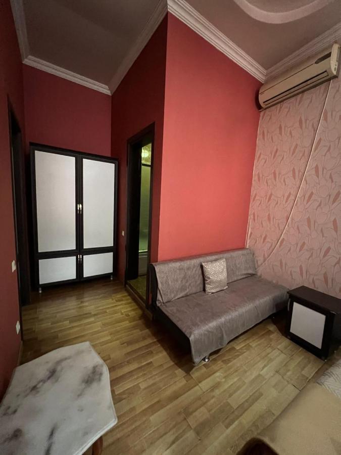 Hotel Albatros Batoumi Extérieur photo