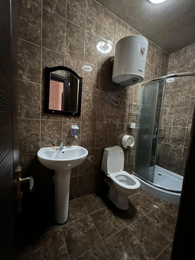 Hotel Albatros Batoumi Extérieur photo