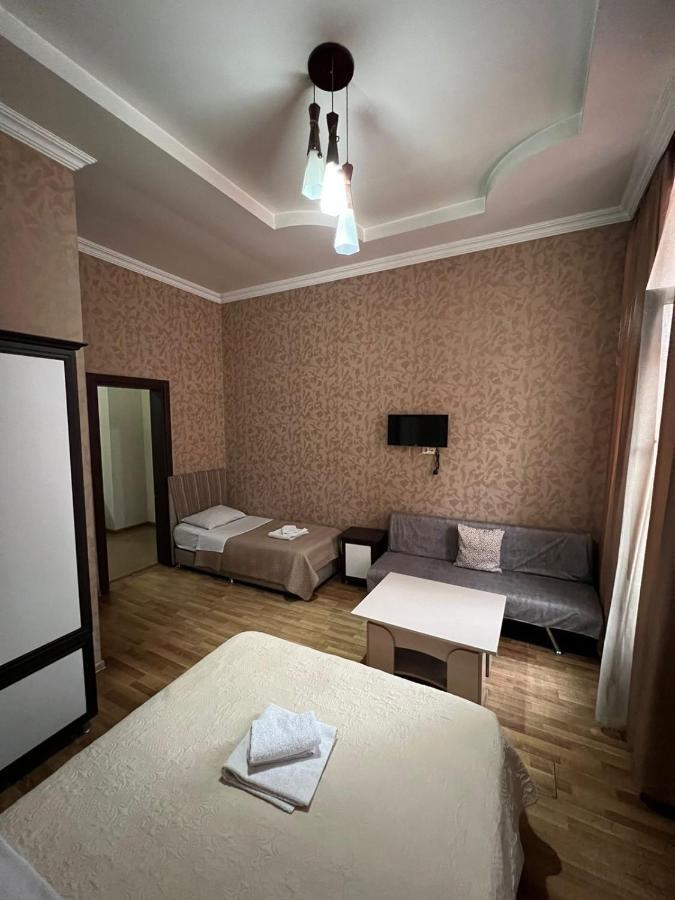 Hotel Albatros Batoumi Extérieur photo