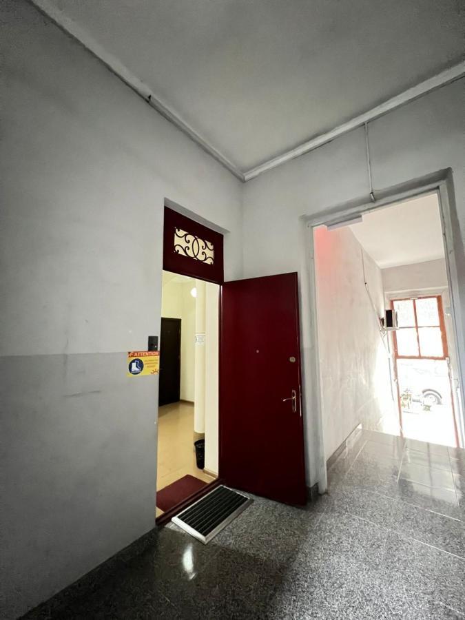 Hotel Albatros Batoumi Extérieur photo