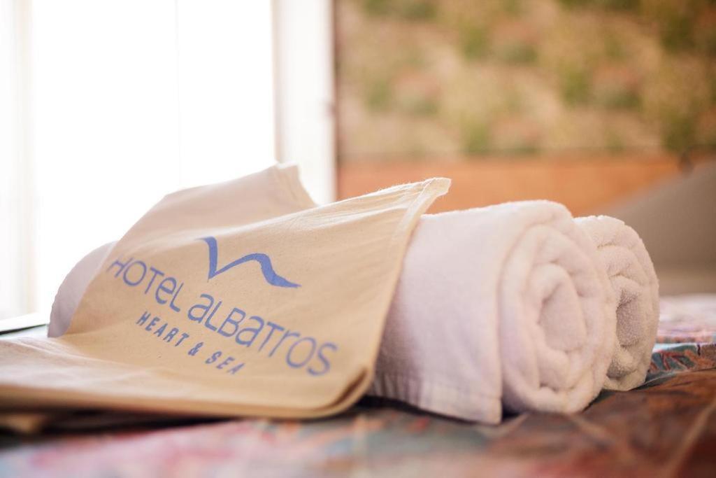 Hotel Albatros Batoumi Extérieur photo