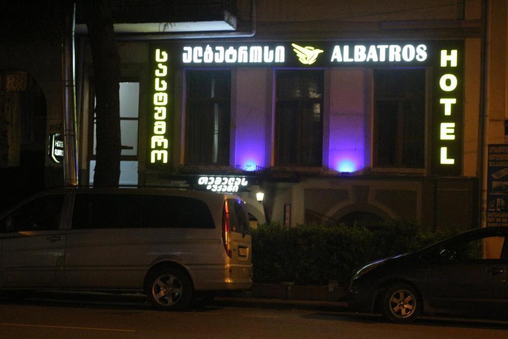 Hotel Albatros Batoumi Extérieur photo