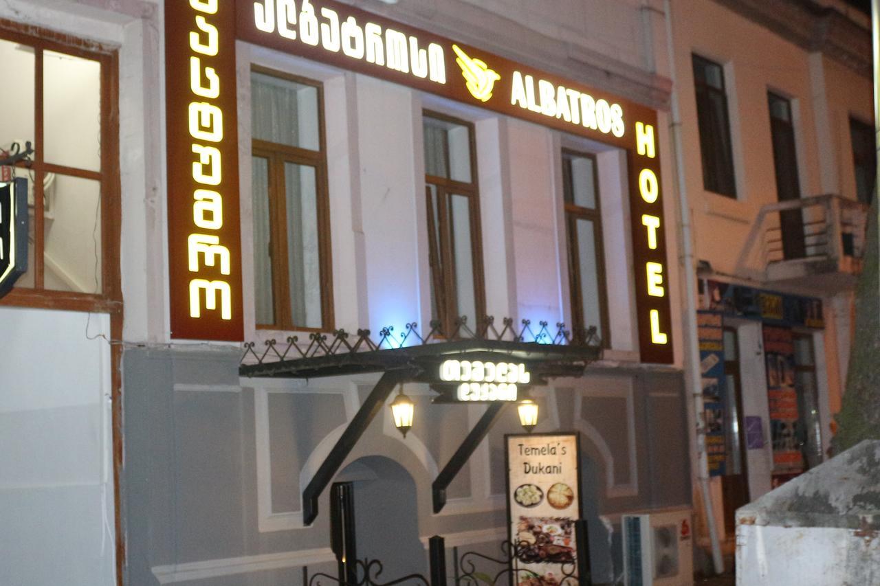 Hotel Albatros Batoumi Extérieur photo